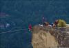 Погиб знаменитый французский канатоходец, пытавшийся пройти по канату, натянутому между воздушными шарами Гибель канатоходца